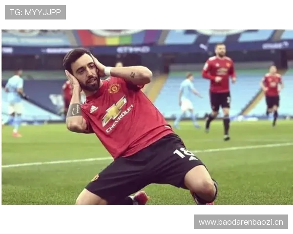 曼联战术混乱与更衣室矛盾加剧,豪门根基面临阶段性考验 曼联战术混乱与更衣室矛盾加剧,豪门根基面临阶段性考验